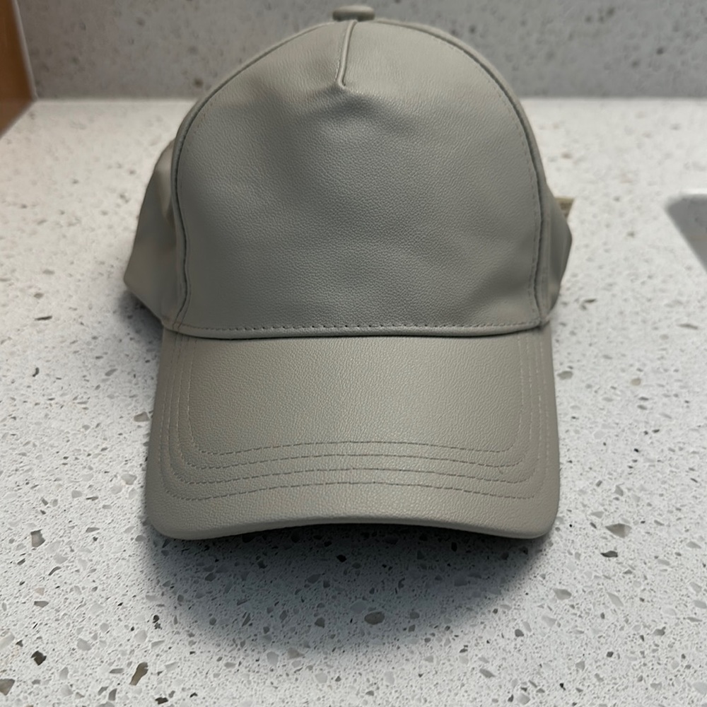 Forever 21 hat